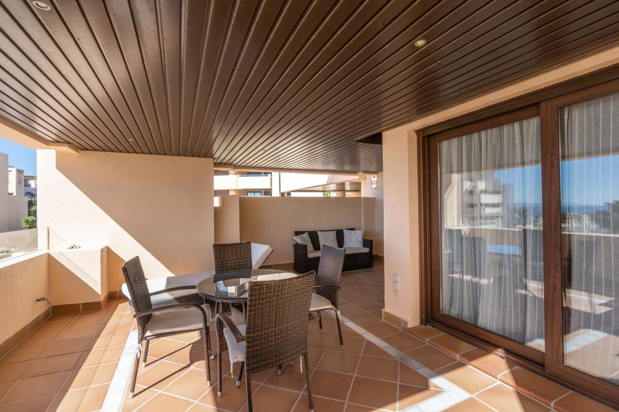 Bahia Boutique Apartments エステポナ エクステリア 写真