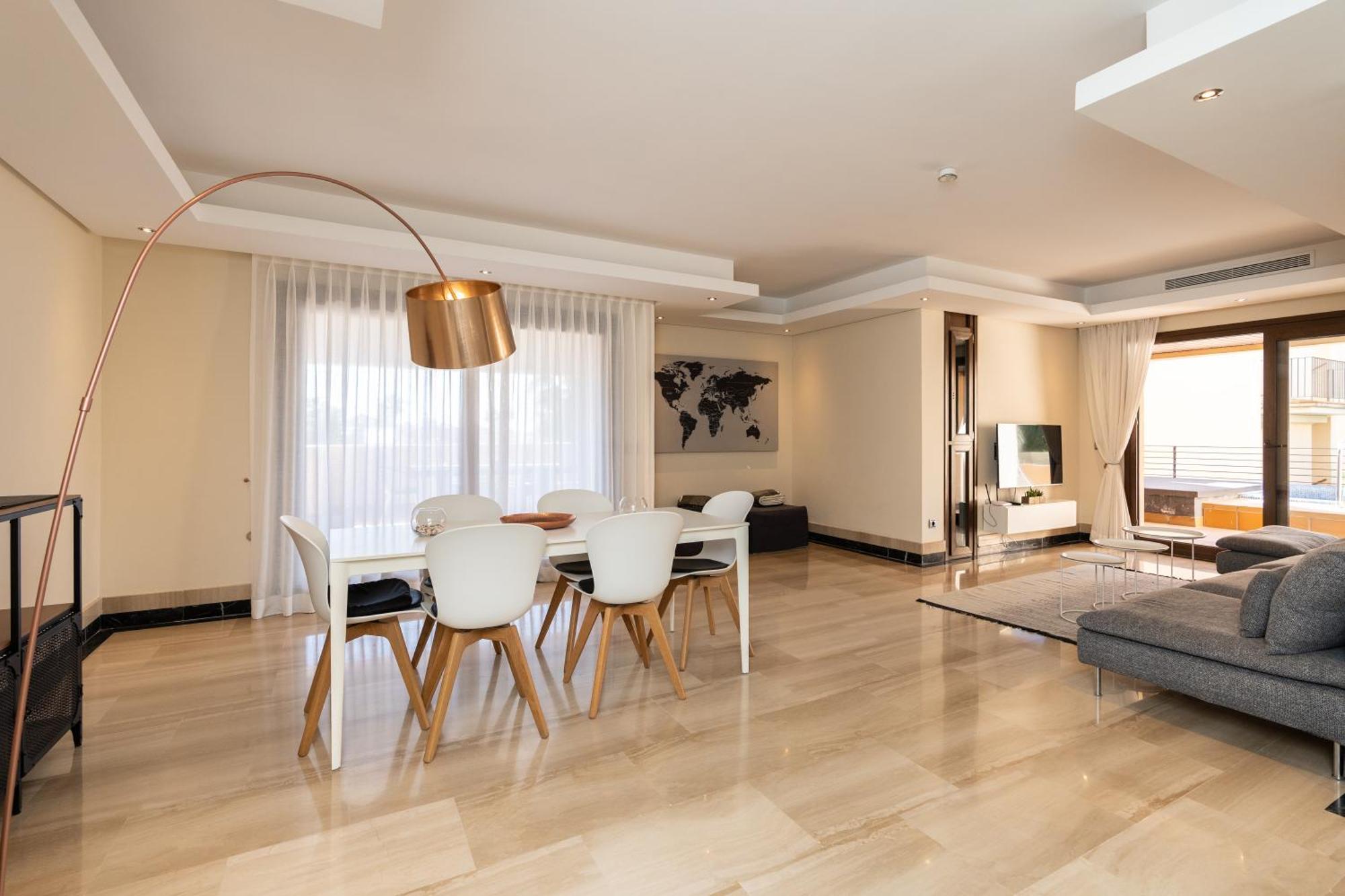Bahia Boutique Apartments エステポナ エクステリア 写真
