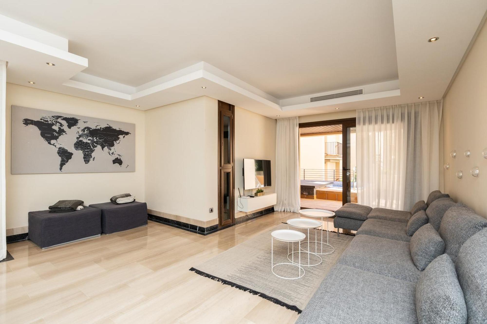Bahia Boutique Apartments エステポナ エクステリア 写真