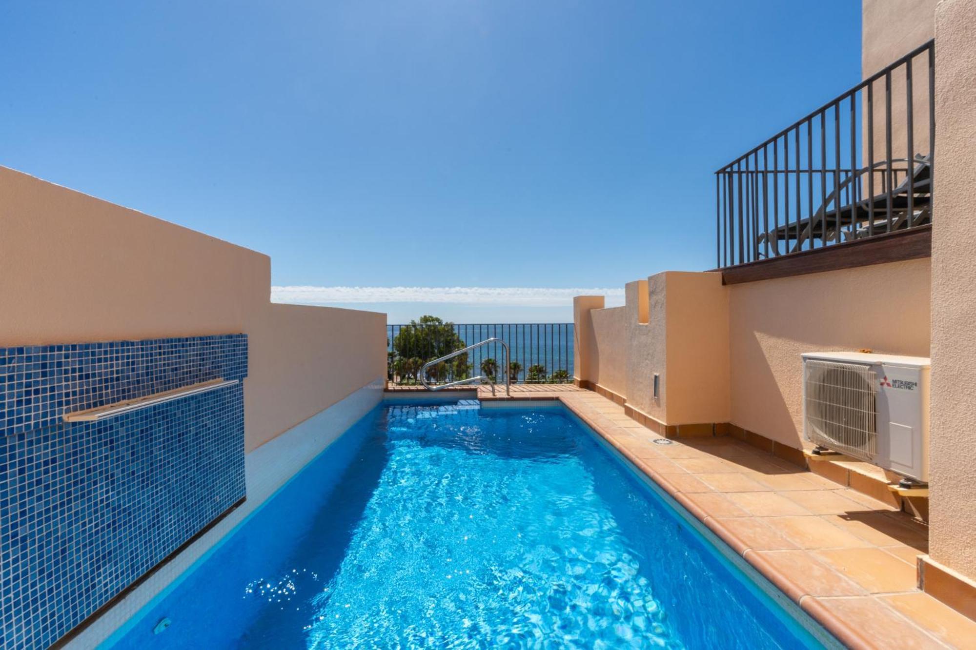 Bahia Boutique Apartments エステポナ エクステリア 写真