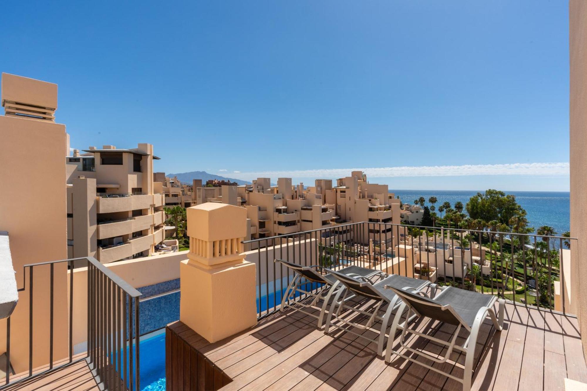 Bahia Boutique Apartments エステポナ エクステリア 写真