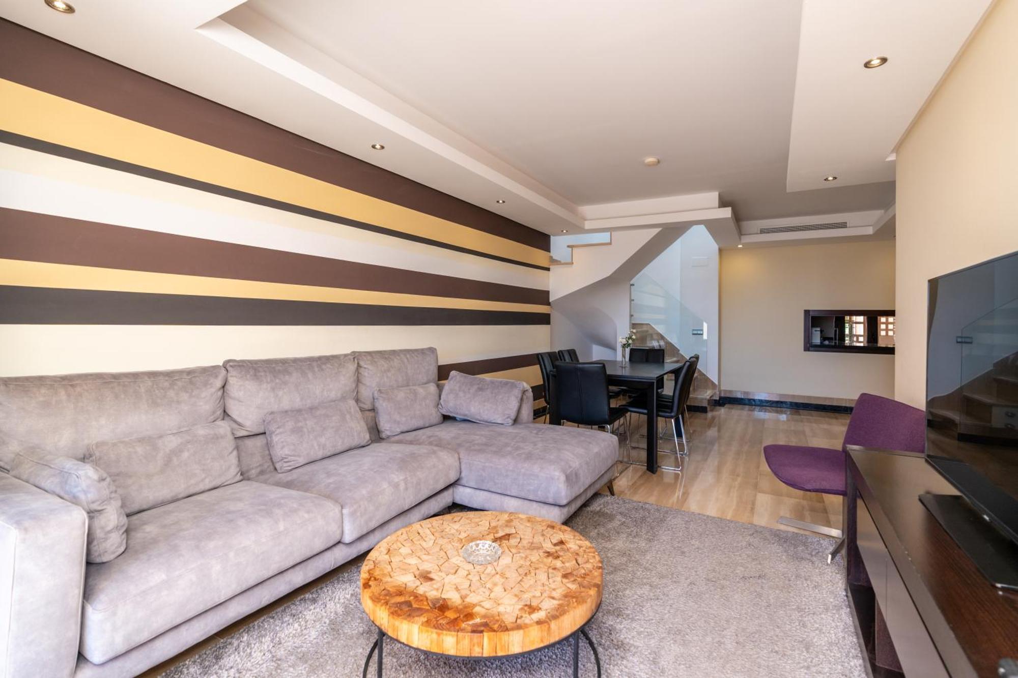 Bahia Boutique Apartments エステポナ エクステリア 写真