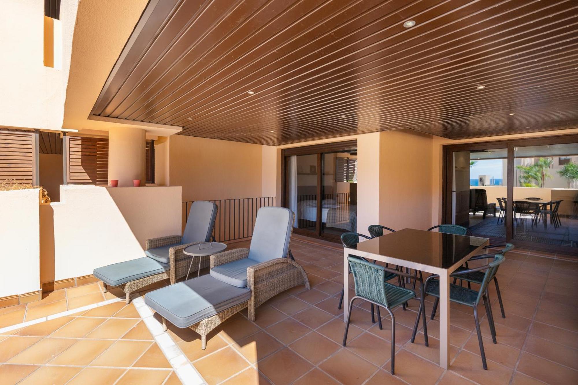 Bahia Boutique Apartments エステポナ エクステリア 写真