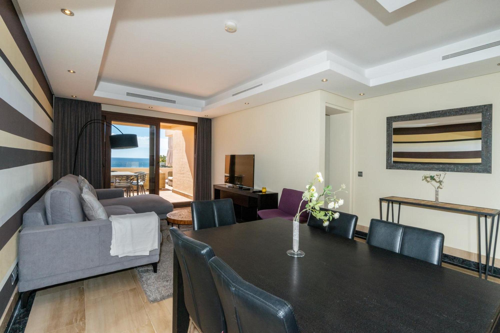 Bahia Boutique Apartments エステポナ エクステリア 写真