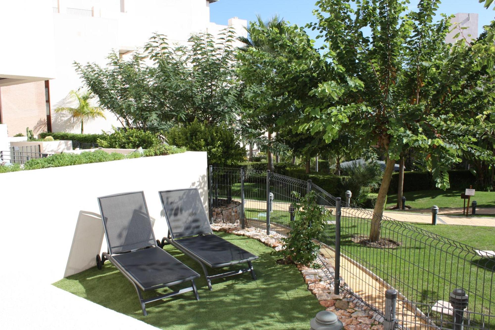 Bahia Boutique Apartments エステポナ エクステリア 写真