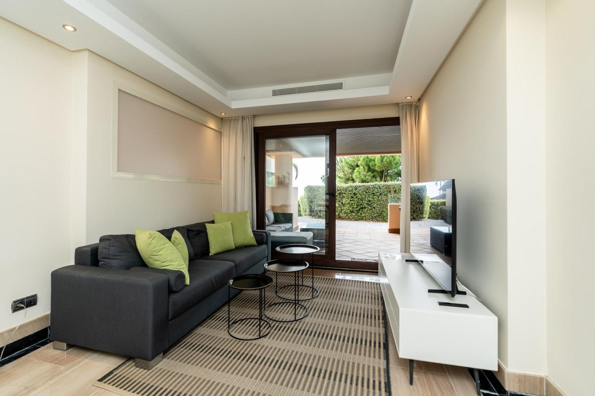 Bahia Boutique Apartments エステポナ エクステリア 写真
